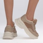 Błyszczące sneakersy Fango – Opalisse, widok od tyłu, prawy but podniesiony