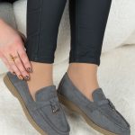 Zamszowe mokasyny na płaskiej podeszwie Szare – Zarela 6