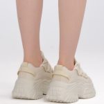 Sneakersy dad shoes Beżowe – Vivanea, widok od tyłu