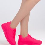Sneakersy jednokolorowe Różowe – Myrella, widok z boku