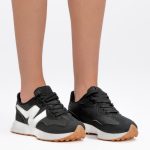 Sneakersy retro Czarne – Halivra, widok z przodu