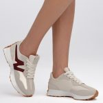 Sneakersy retro Fango – Halivra, widok z boku(prawe)