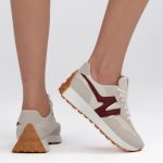 Sneakersy retro Fango – Halivra, widok z tyłu, prawy but podniesiony
