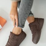 Filcowe sneakersy na grubej podeszwie Czekoladowe – Serenya