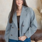 Krótki płaszcz z dwurzędowymi kieszeniami Grafitowy – Boutirra 6