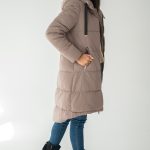 Długa kurtka pikowana damska z kapturem Fango – Zerivane 4