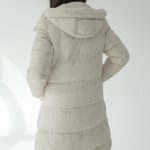 Długa kurtka pikowana damska z kapturem Biały – Zerivane 3