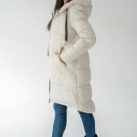 Długa kurtka pikowana damska z kapturem Biały – Zerivane 4