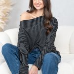 Bluzka dekolt woda w paski Czarny – Lyvarra 6