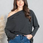Bluzka dekolt woda w paski Czarny – Lyvarra 1