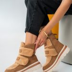 Ocieplane sneakersy damskie na rzepy Camelowe – Estoriah 1