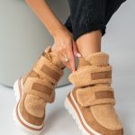 Ocieplane sneakersy damskie na rzepy Camelowe – Estoriah 2