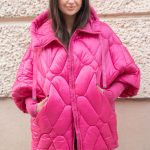 Kurtka pikowana swetrowe rękawy Różowy – Swevarra 1