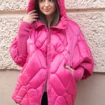 Kurtka pikowana swetrowe rękawy Różowy – Swevarra 4