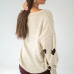 Sweter w serca Beżowy – Seralyn 4