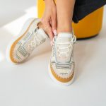 Sneakersy zamszowe na platformie Beżowe – Riseora 3