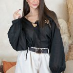 Koszula damska z wiązaniem i broszką Czarny – Brochelle 4