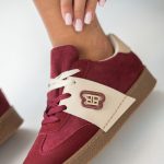 Buty sportowe damskie zamszowe Bordowy – Thavira 3