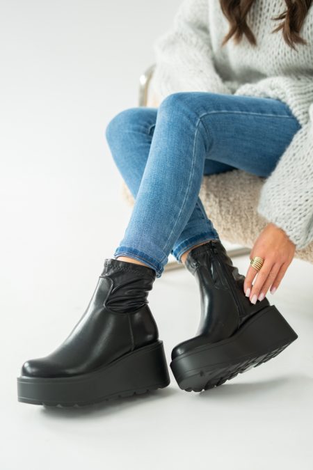Botki na koturnie w stylu chunky Czarne – Camivra 1