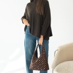 Sweter nietoperz oversize Czekoladowy – Loravie 2