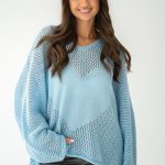 Sweter oversize z dekoltem V Błękitny – Cardivra 1
