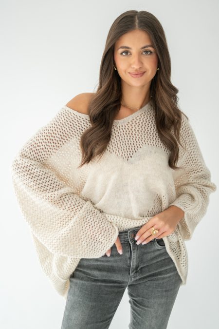 Sweter oversize serce Beżowy – Cardivra 1