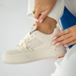 Sneakersy damskie na platformie z metalicznymi wstawkami Beżowe – Olirene 4