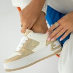 Sneakersy damskie na platformie z metalicznymi wstawkami Złote – Olirene 2