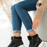 Sneakersy na rzepy z futrem wewnątrz Czarne – Zenyra 2
