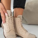 Botki sznurowane z kryształkami Beżowe – Korallia 3