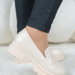 Klasyczne loafersy Beżowe – Favynne 6
