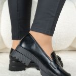 Klasyczne loafersy Czarne – Favynne 2