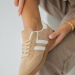 Sneakersy damskie zamszowe z paskami Fango – Lysira 2