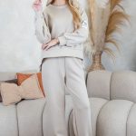 Bluza z naszywką 100% natural + spodnie ze ściagaczami Beżowy – Naturynne 1
