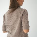 Sweter w jodełkę z dekoltem V Fango – Nalvora 4
