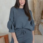 Komplet bluza i spodnie z ozdobnymi detalami Grafitowy – Cyravelle 4