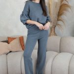 Komplet bluza i spodnie z ozdobnymi detalami Grafitowy – Cyravelle 1