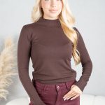 Sweter z półgolfem Czekoladowy – Halynira 1