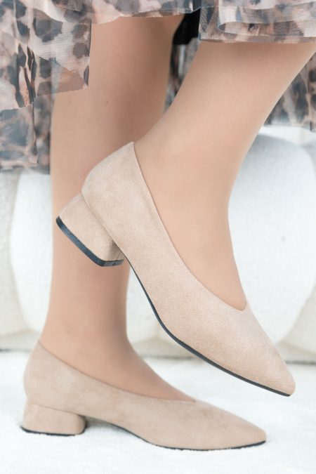 Czółenka zamszowe na niskim słupku Fango – Selivra 1