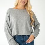 Sweter z wiskozy o klasycznym kroju Szary – Basivora 2
