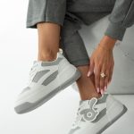 Sneakersy z ozdobną aplikacją na wysokiej platformie Szare – Palirra 3
