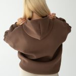 Rozpinana bluza z kapturem basic Czekoladowy – Lynorra 4