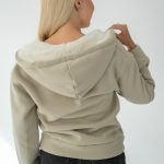 Bluza damska rozpinana ocieplana futerkiem Beżowy – Furavelle 4