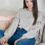 Bluza z frędzlami na rękawach Beżowy – Frendelle 2