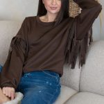 Bluza z frędzlami na rękawach Czekoladowy – Frendelle 1