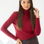 Dzianinowy sweter z golfem Bordowy – Goldivra 2