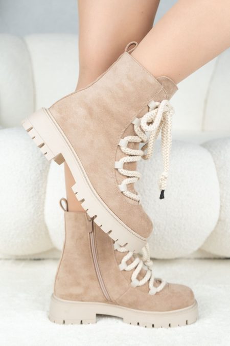 Sznurowane botki na traperowej podeszwie Fango - Cyravelle 5