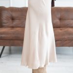 Długa satynowa spódnica Beżowy – Elysorae 3