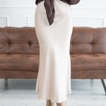 Długa satynowa spódnica Beżowy – Elysorae 1