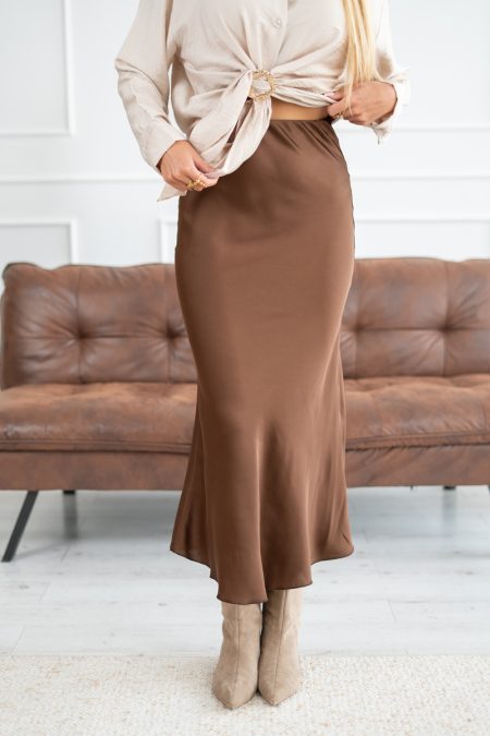 Długa satynowa spódnica Czekoladowy – Elysorae 1